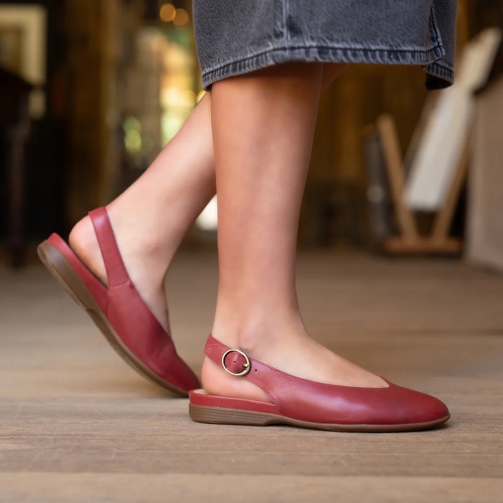 Dansko Lea Burnished Nappa Red Slingback